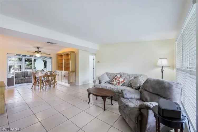 Single-family house For Sale in 2160, Harbor Lane, East Naples, Florida