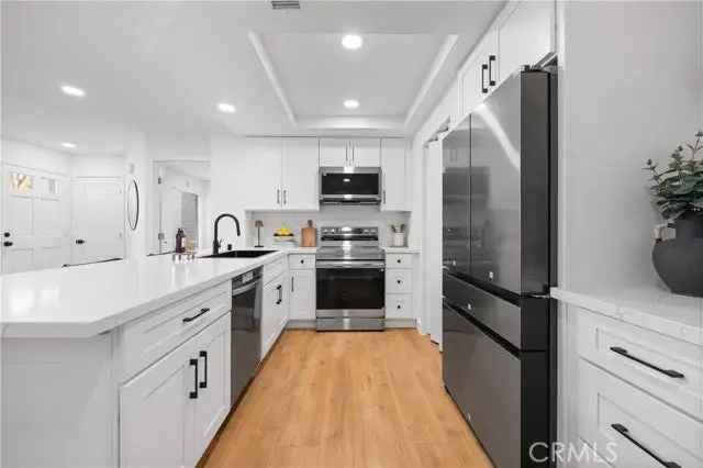 Condo For Sale in 91, Greenmoor, Irvine, California