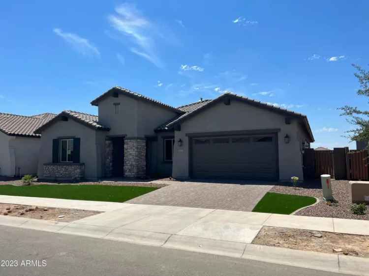 Single-family house For Sale in 16035, West Questa Drive, Surprise, Arizona