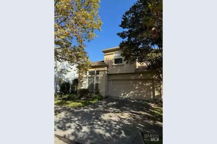 Single-family house For Sale in 394, Dove Lane, Petaluma, California