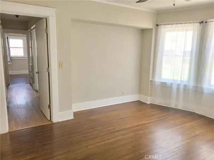 Multi-family house For Sale in 5977, Franklin Avenue, Los Angeles, California