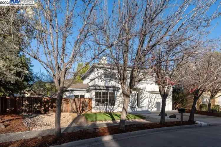 Single-family house For Sale in 38648, Dow Court, Fremont, California