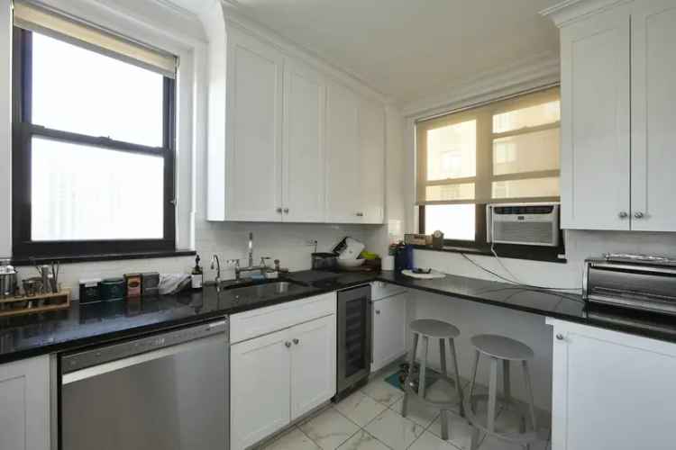 4 Bedroom 3.5 Bath Apartment for Rent - Mint Renovation