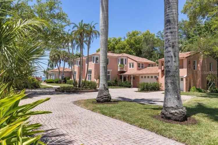 Single-family house For Sale in 4511, Bay Shore Road, Sarasota, Florida