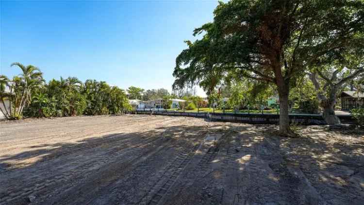 Land For Sale in Longboat Key, Florida