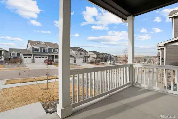 Single-family house For Sale in Parker, Colorado