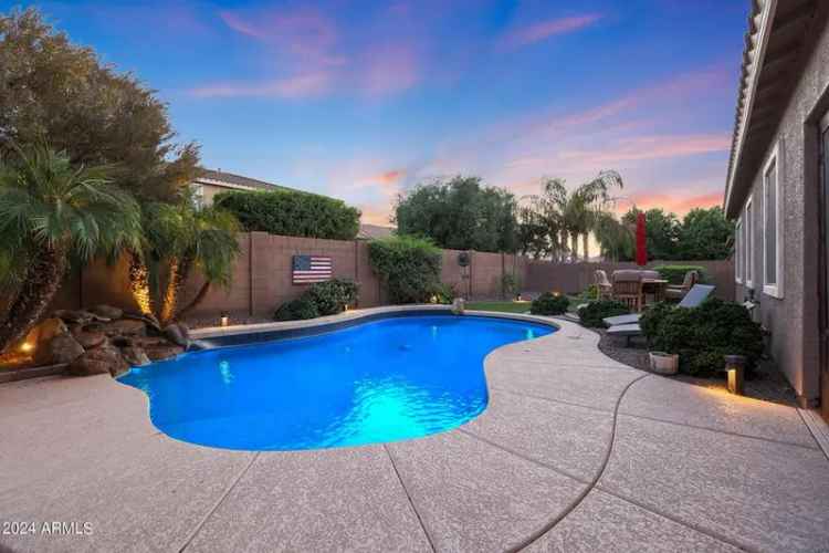 Single-family house For Sale in 21037, East Via De Arboles, Queen Creek, Arizona