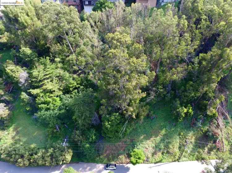 Land For Sale in Oakland, California