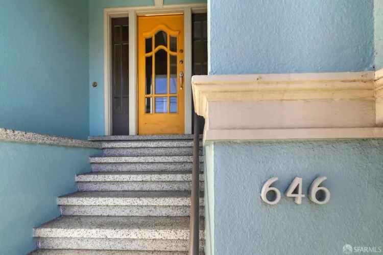 Single-family house For Sale in 646, 15th Avenue, San Francisco, California