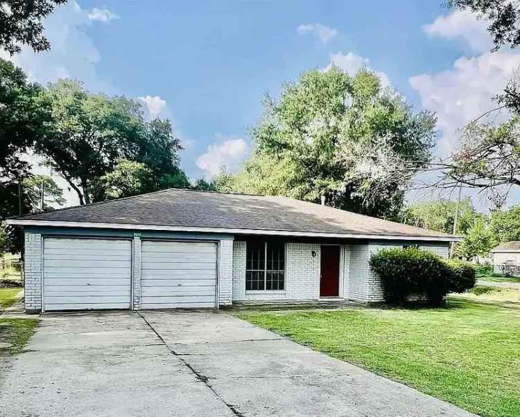 Single-family house For Sale in 9610, Josey Street, Beaumont, Texas