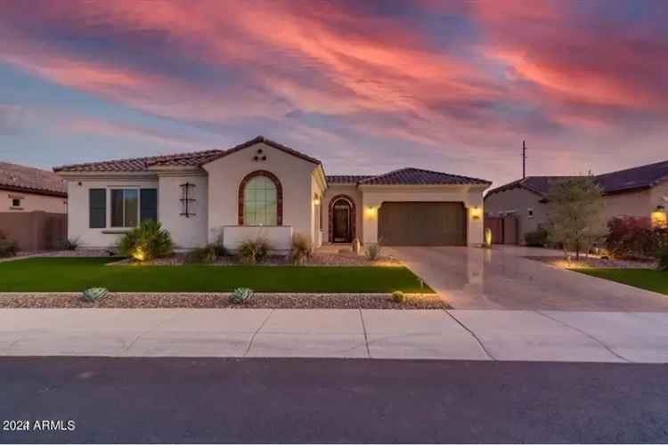 Single-family house For Sale in 3547, East Sagittarius Place, Chandler, Arizona