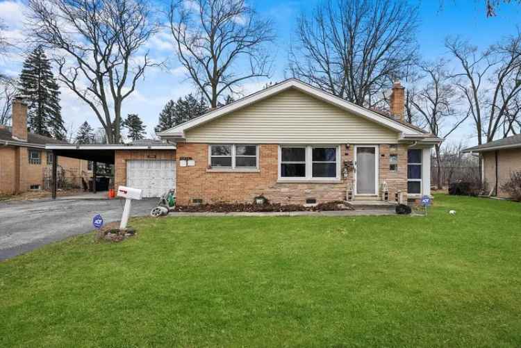 Single-family house For Sale in 1756, Campbell Avenue, Des Plaines, Illinois