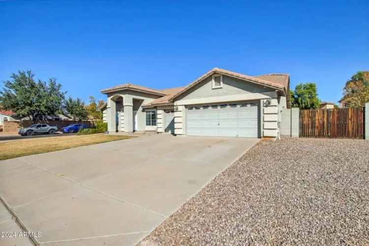 Single-family house For Sale in 4175, South Marisol Lane, Gilbert, Arizona