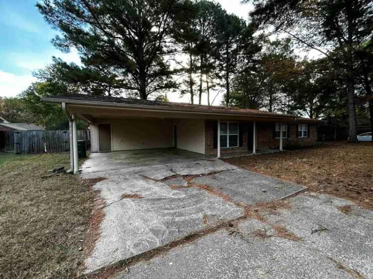 Single-family house For Sale in 12, Water Oak Drive, Conway, Arkansas