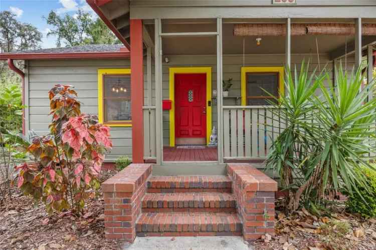 Single-family house For Sale in Gainesville, Florida