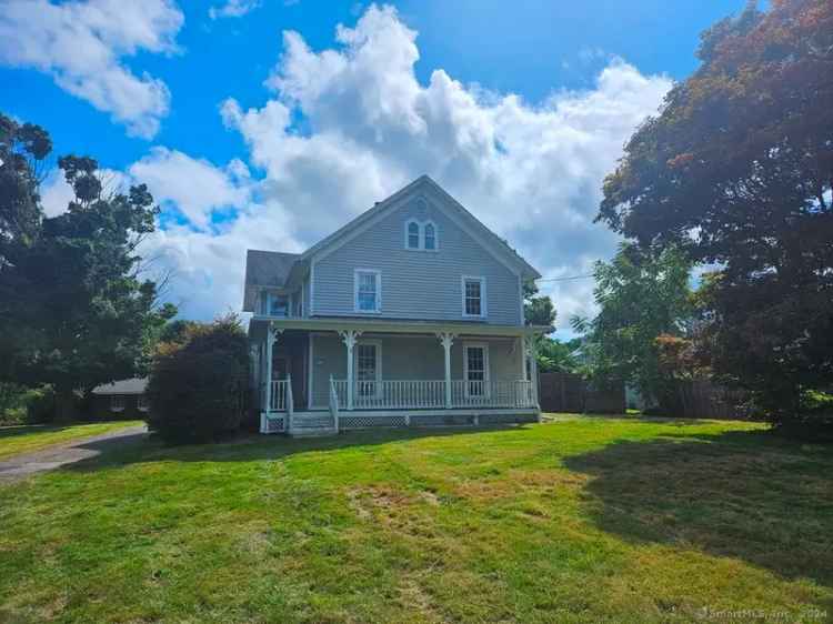 Single-family house For Sale in 561, Highland Avenue, Torrington, Connecticut