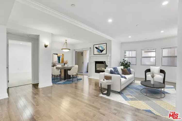 Condo For Sale in 1522, Amherst Avenue, Los Angeles, California