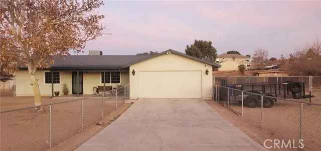 Single-family house For Sale in 13341, 3rd Avenue, Victorville, California