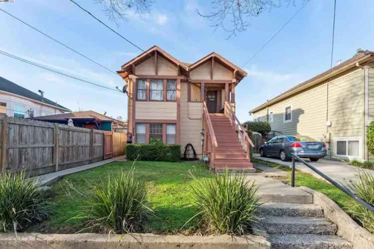 Duplex For Sale in 2220, Seventh Street, Berkeley, California