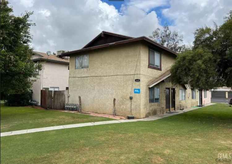 Multi-family house For Sale in Bakersfield, California