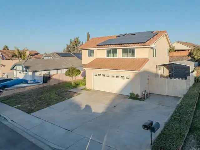 Single-family house For Sale in 2349, Molokai Way, San Diego, California