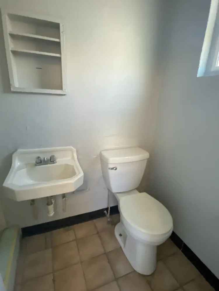 Remodeled 1 Bedroom Apartment for Rent - All Utilities Included