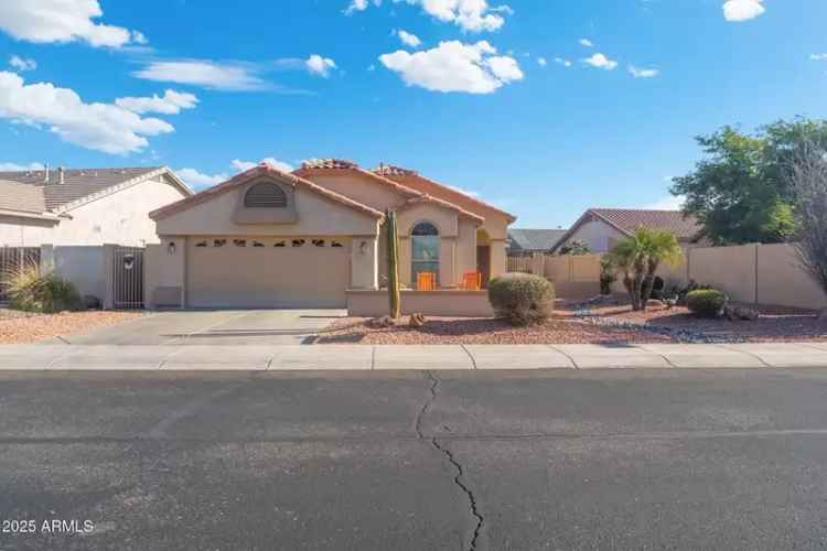 Single-family house For Sale in 18431, North Coconino Drive, Surprise, Arizona