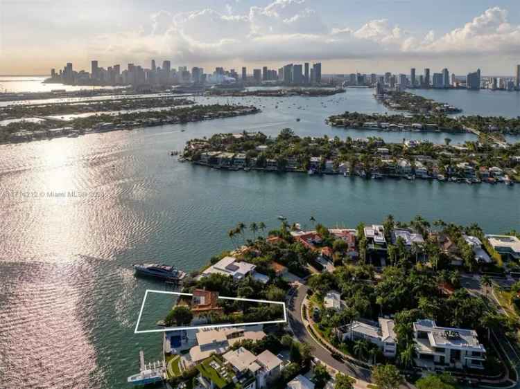 Single-family house For Sale in 11, East Rivo Alto Drive, Miami Beach, Florida