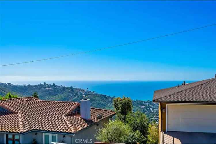 Single-family house For Sale in 2888, Bernard Court, Laguna Beach, California