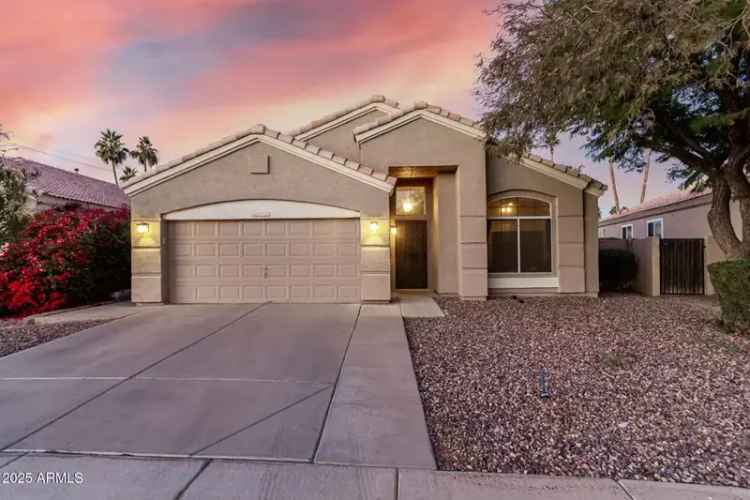 Single-family house For Sale in 6540, West Dublin Court, Chandler, Arizona