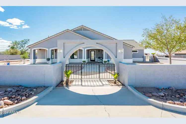 Single-family house For Sale in 5365, East Shiprock Street, Apache Junction, Arizona