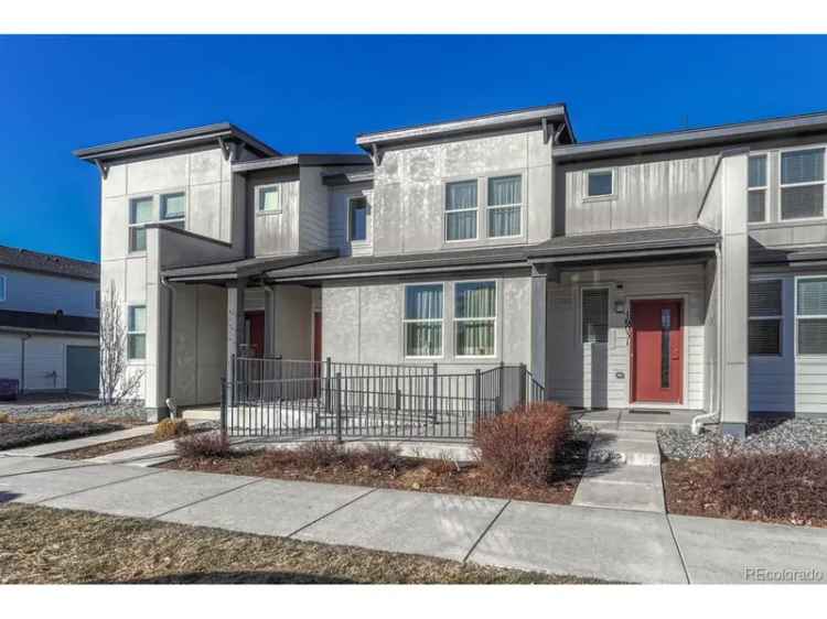 Single-family house For Sale in 16023, East Warner Place, Denver, Colorado