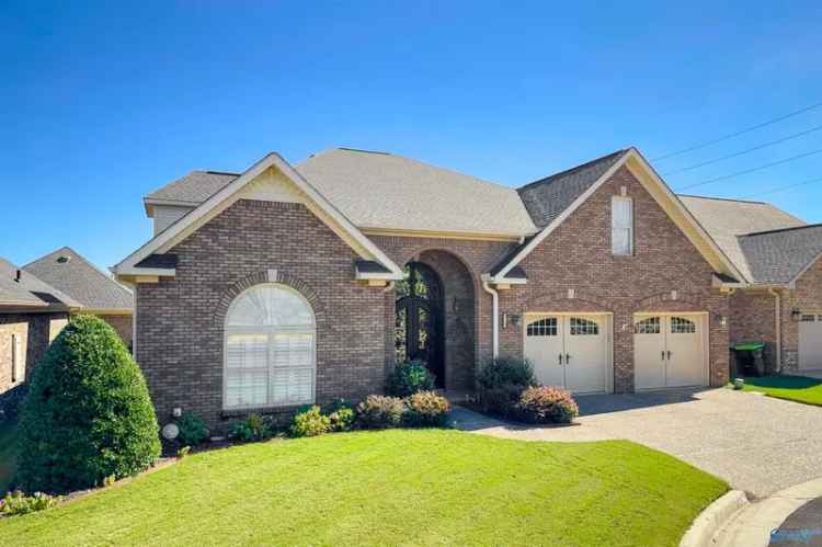 Single-family house For Sale in Decatur, Alabama