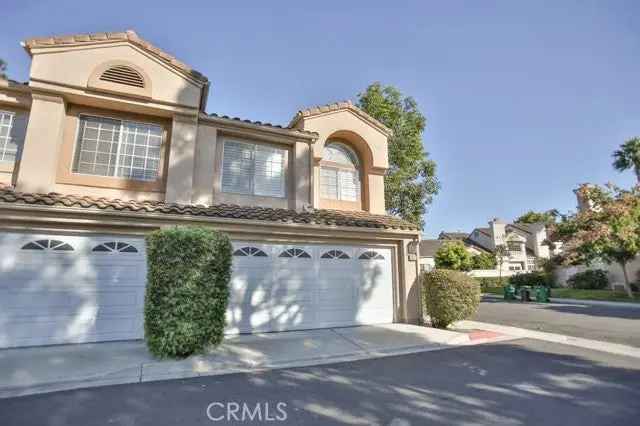 House For Sale in 46,48,50, Alcoba, Irvine, California