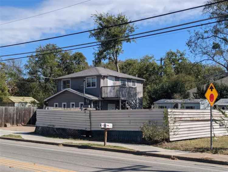 Duplex For Sale in 7403, Guadalupe Street, Austin, Texas