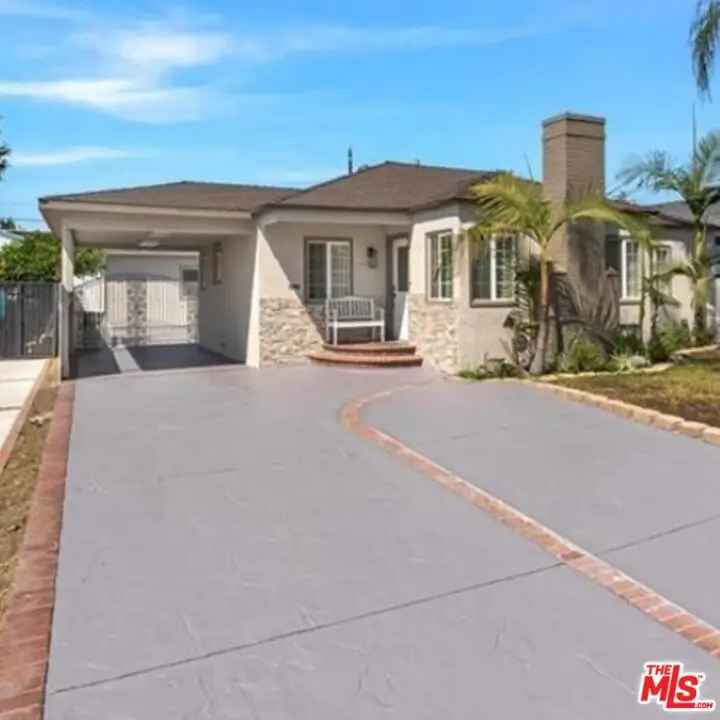 Multi-family house For Sale in 1317, North Kenwood Street, Burbank, California