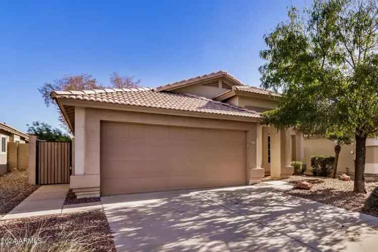 Single-family house For Sale in 131, North del Pueblo Place, Chandler, Arizona