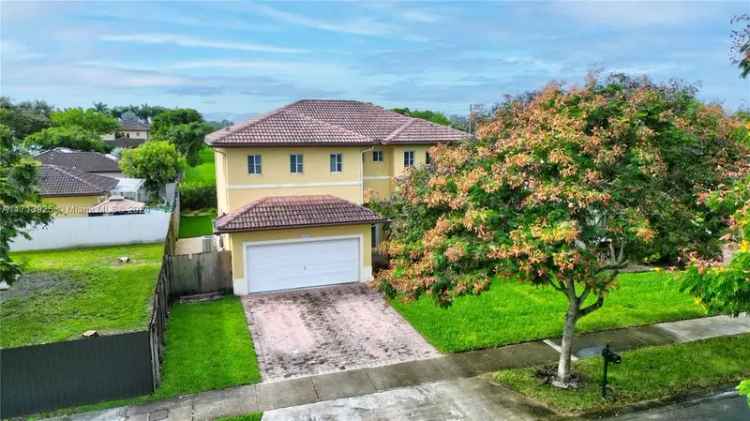 Single-family house For Sale in 11410, Southwest 229th Terrace, Princeton, Florida