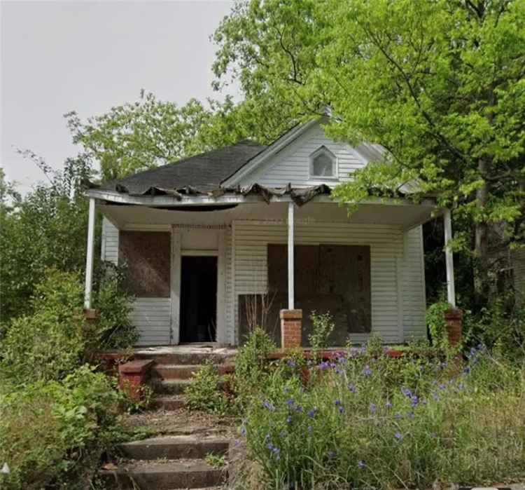 Single-family house For Sale in 840, Tenney Avenue, Macon, Georgia