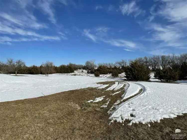 Single-family house For Sale in 543, West Old Highway 18, Sylvan Grove, Kansas