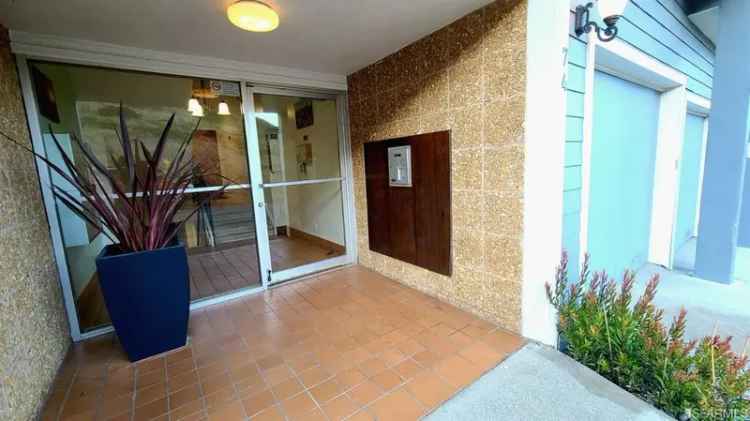 Multi-family house For Sale in Vista Lane, San Francisco, California