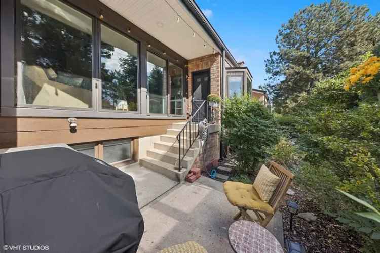 Condo For Sale in 19W255, Governors Trail, Downers Grove, Illinois