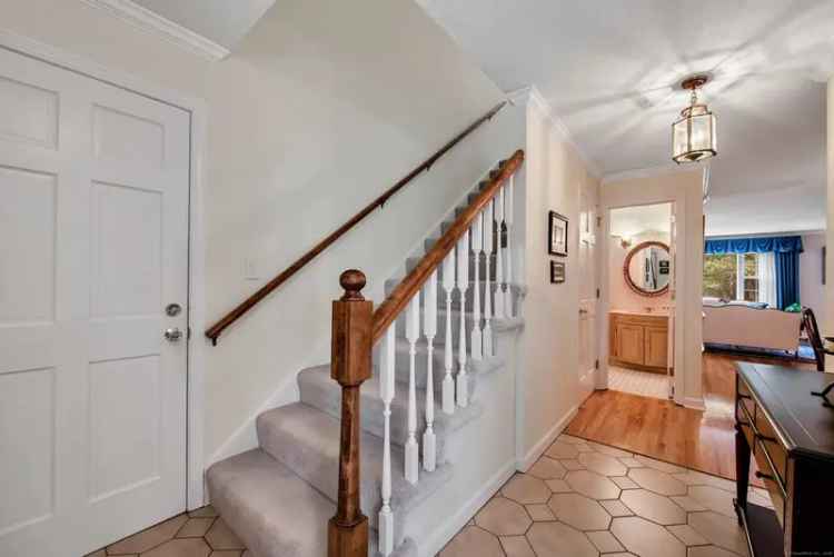 Condo For Sale in Farmington, Connecticut