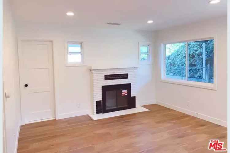 Single-family house For Sale in La Cañada Flintridge, California