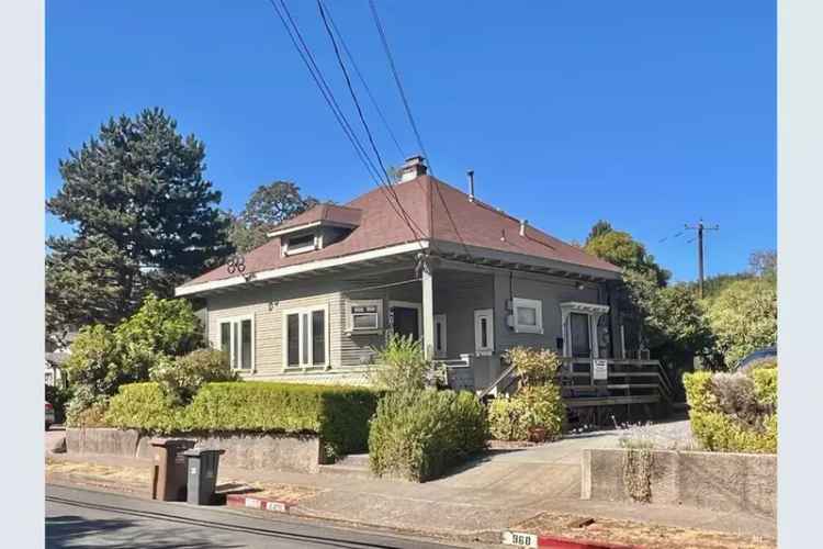 Multi-family house For Sale in 964, San Anselmo Avenue, San Anselmo, California