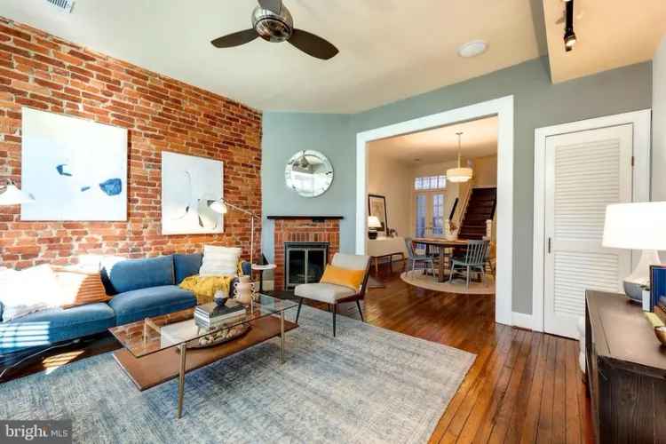 House For Sale in 421, 9th Street Northeast, Washington, District of Columbia