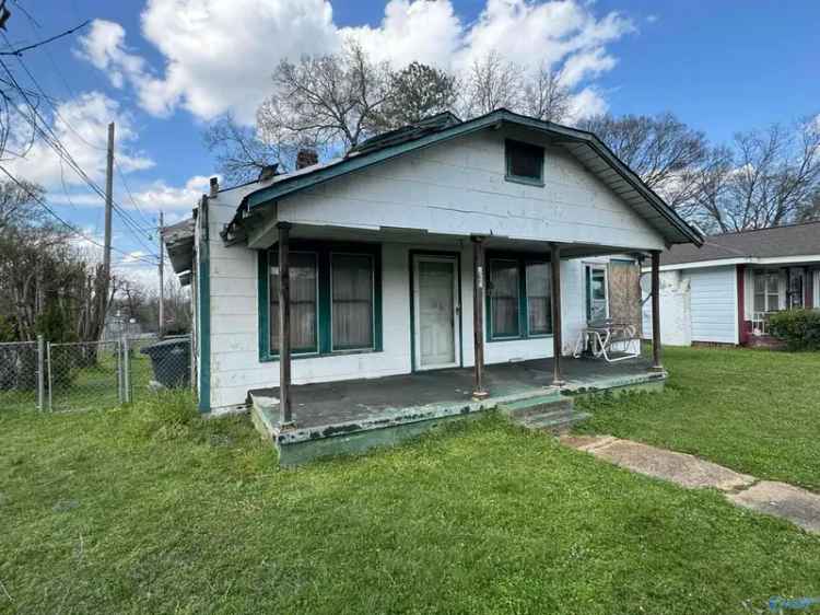 Single-family house For Sale in Florence, Alabama