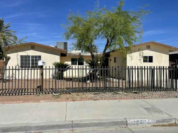 Single-family house For Sale in 82750, Avenue 44, Indio, California