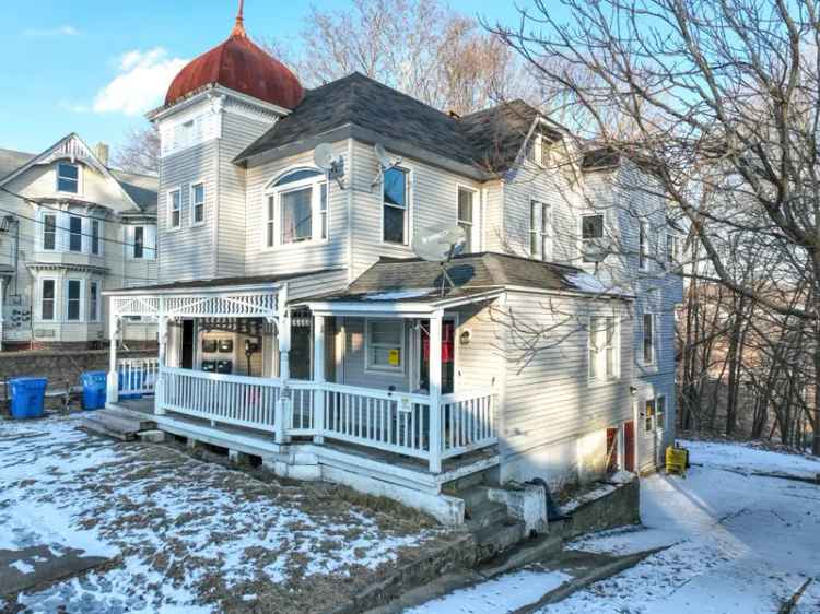 Multi-family house For Sale in 39, Fairmount Street, Norwich, Connecticut