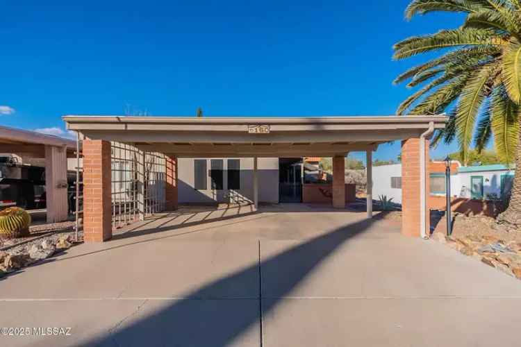 House For Sale in 150, West Calle del Chancero, Green Valley, Arizona